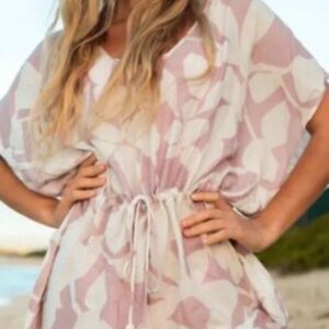 Poolside Paradiso Islander Floral Print Tie Waist Pool/Beach Coverup M/L